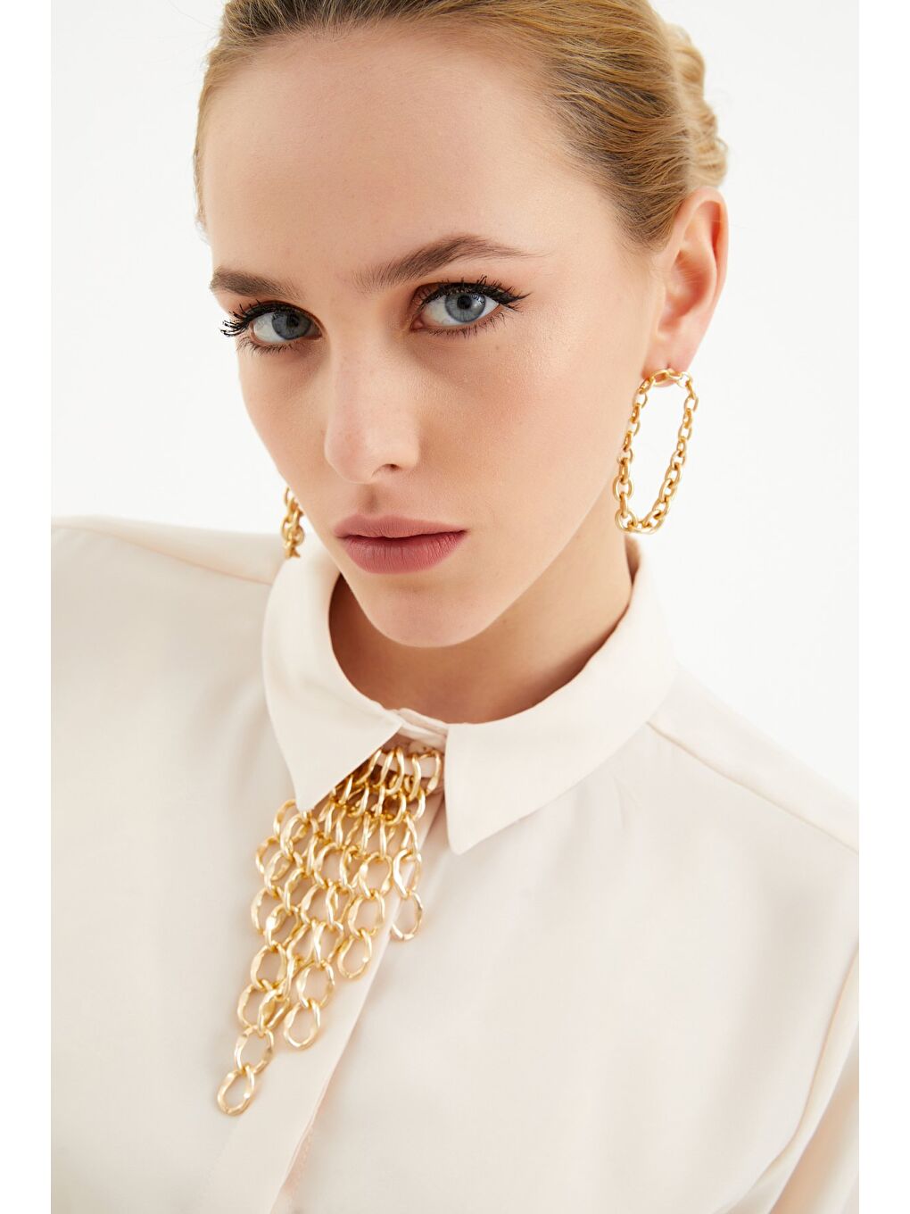 Zincir Aksesuarlı Düz Gömlek - Bej-7