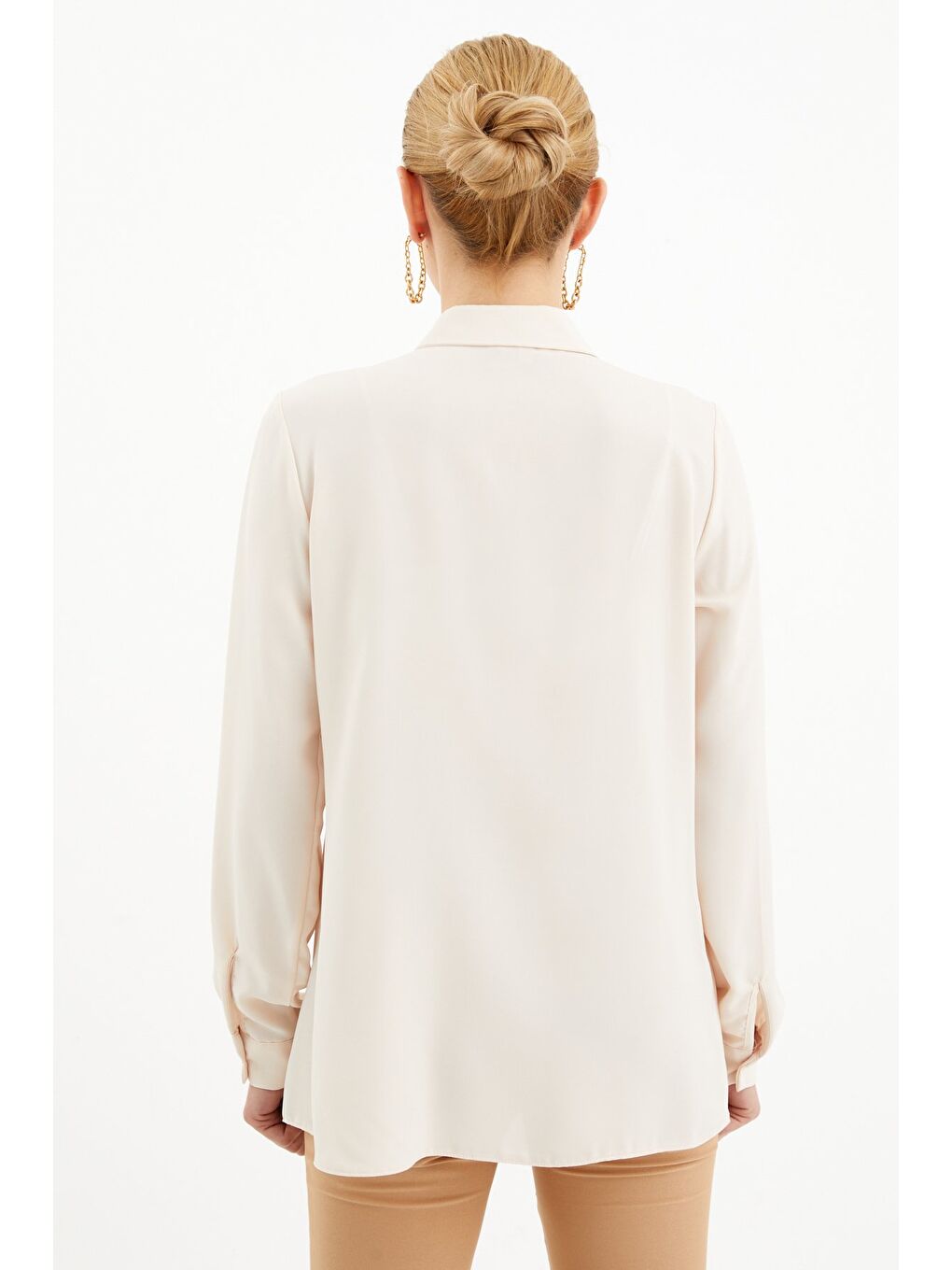 Zincir Aksesuarlı Düz Gömlek - Bej-9