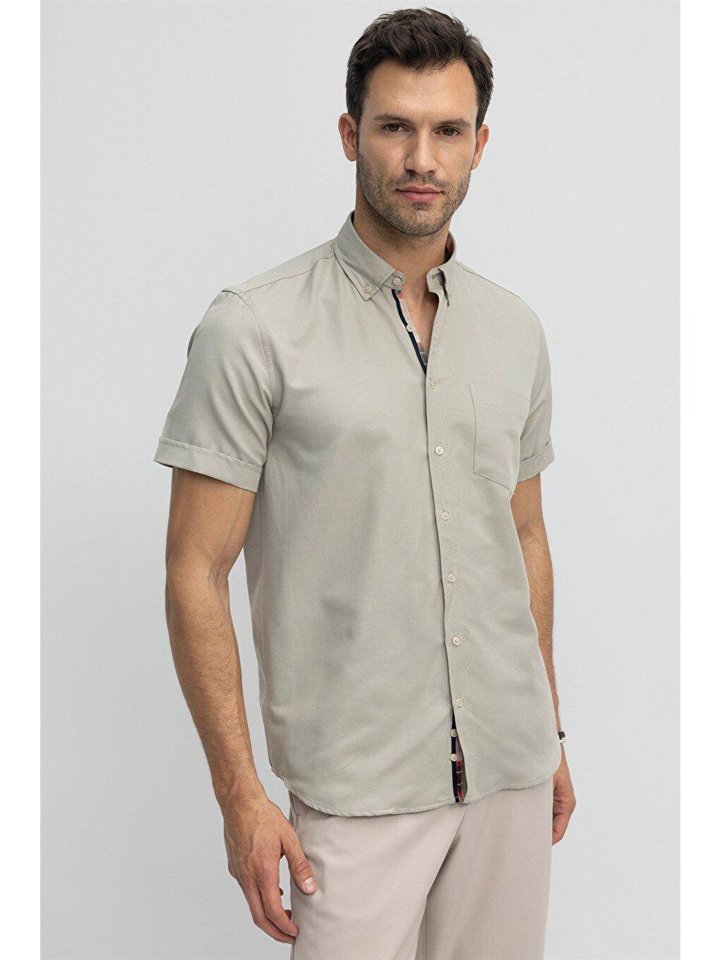 Ekru Erkek Regular Fit Klasik Kesim Pamuklu Oxford Doku Tek Cepli Krem Renk Düğmeli Yaka Gömlek-1