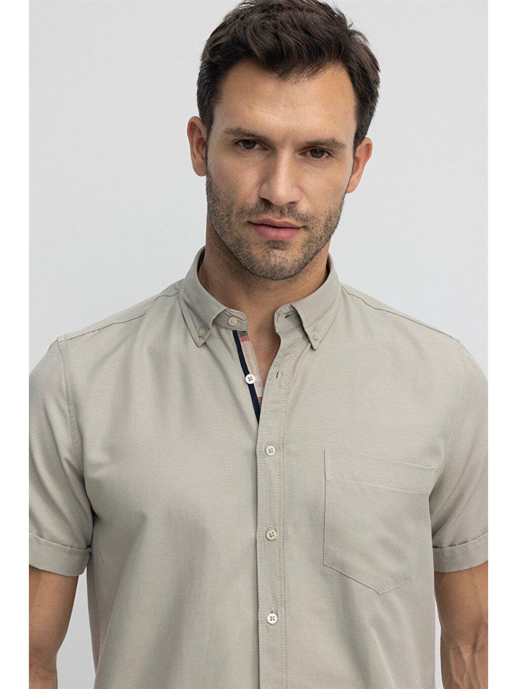 Ekru Erkek Regular Fit Klasik Kesim Pamuklu Oxford Doku Tek Cepli Krem Renk Düğmeli Yaka Gömlek-2