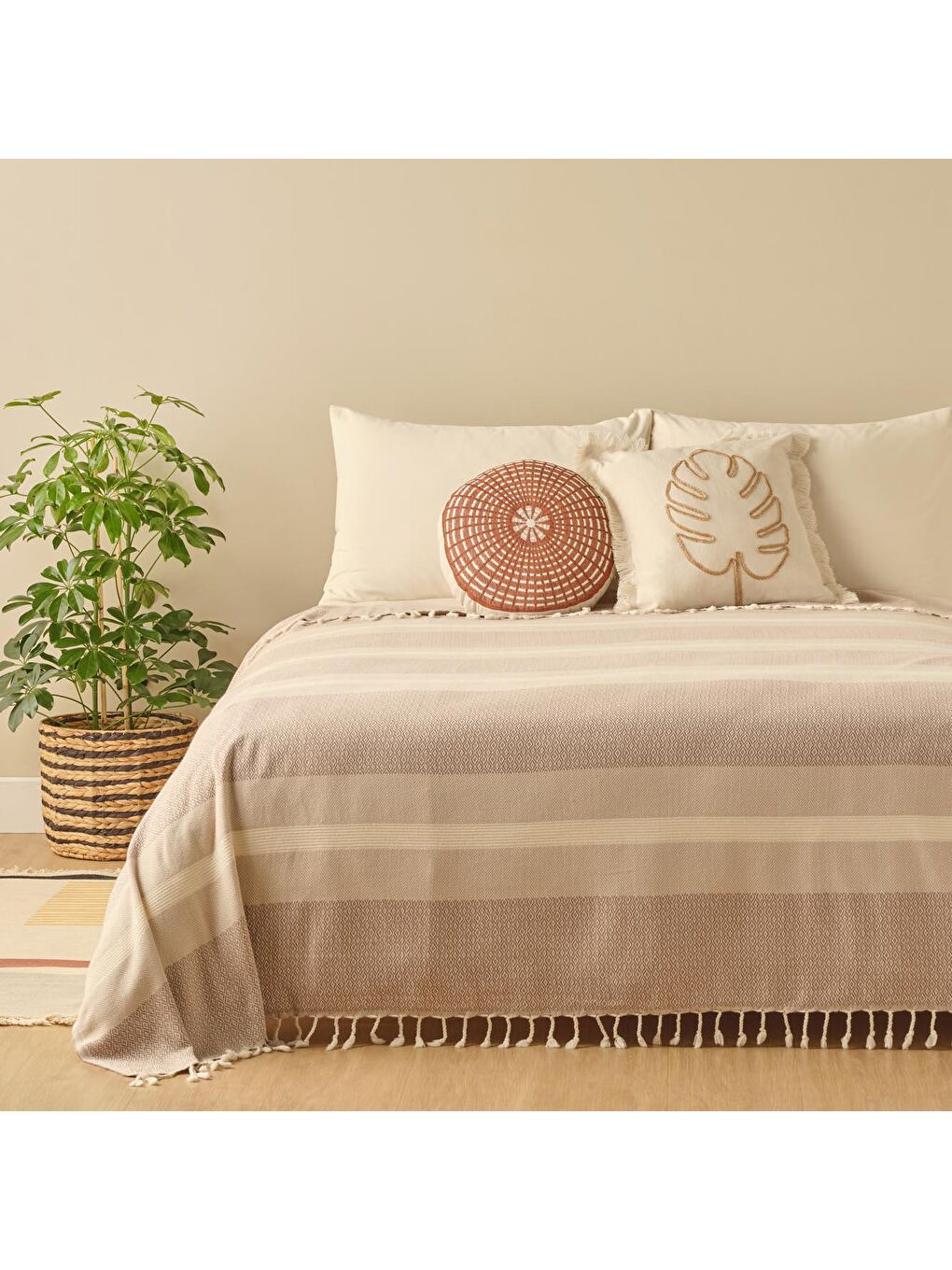 %100 Pamuk Carino Çift Kişilik Yatak Örtüsü Bej