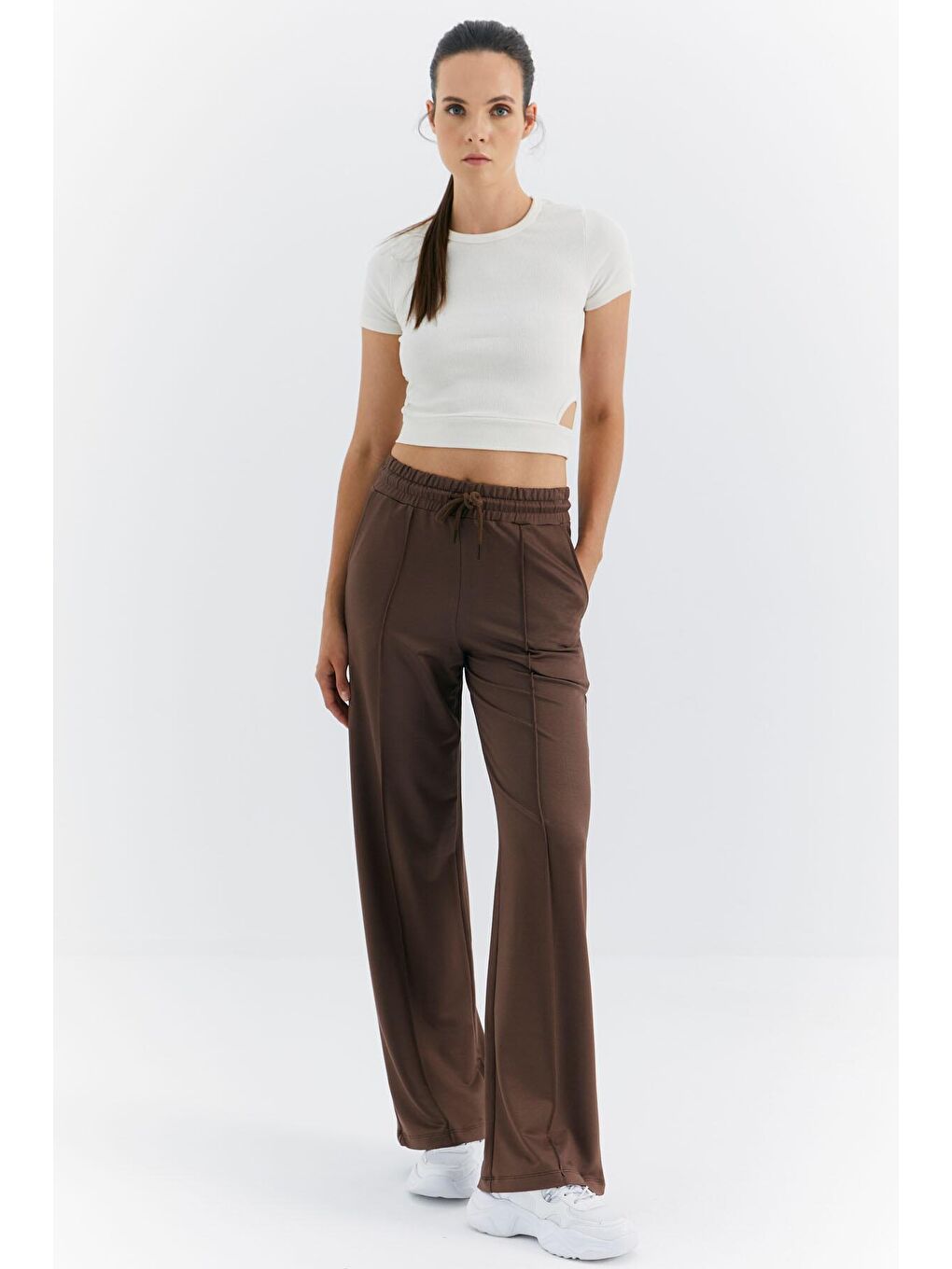 Kahverengi Bağcıklı Cep Detaylı Geniş Paça Kadın Eşofman Alt - 02370-1