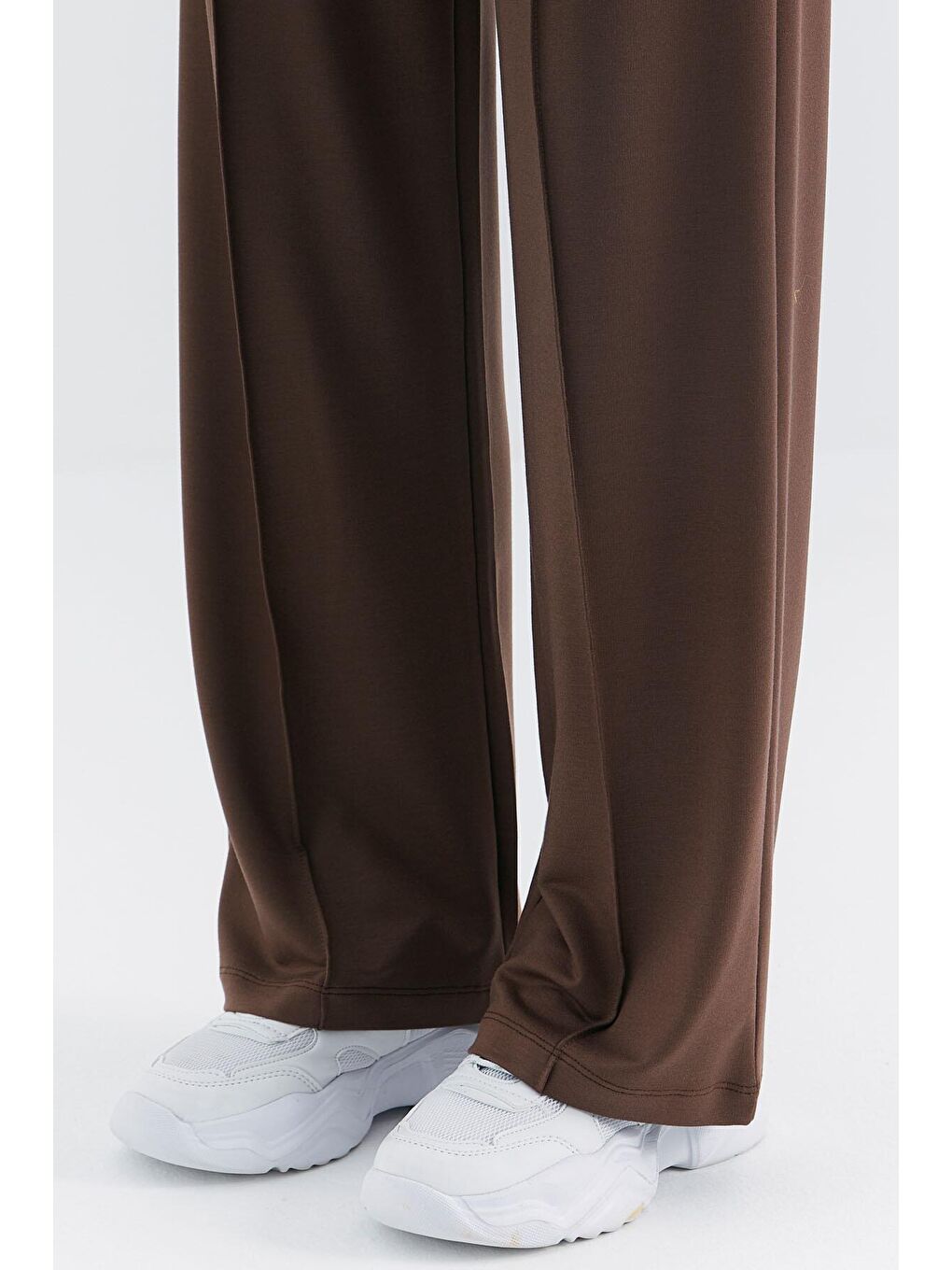 Kahverengi Bağcıklı Cep Detaylı Geniş Paça Kadın Eşofman Alt - 02370-4