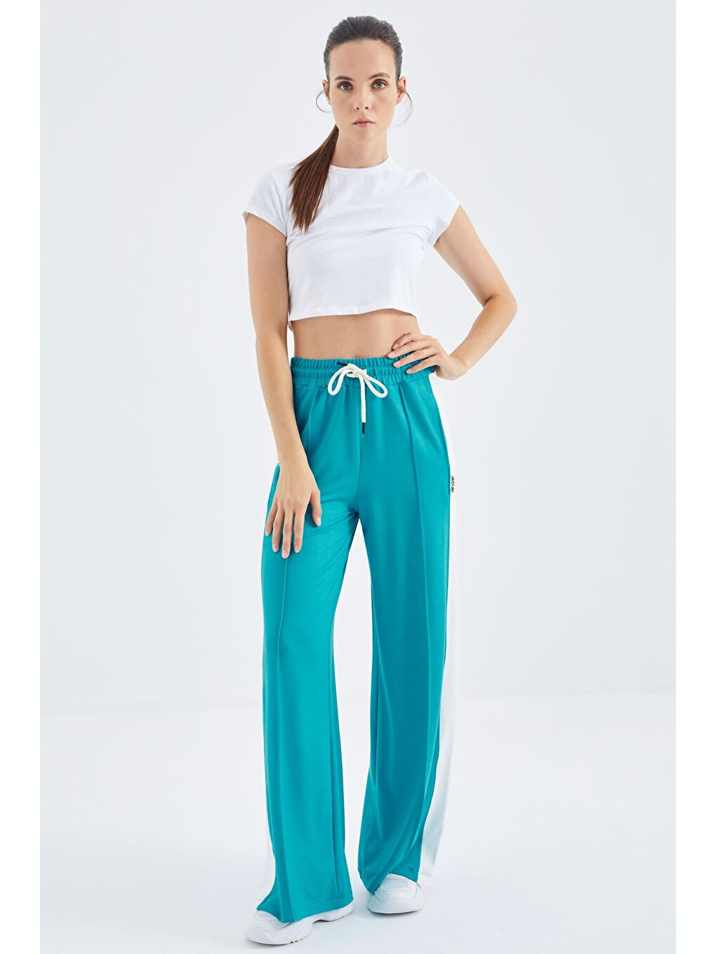 Turkuaz Bağcıklı Ön Dikiş Detaylı Geniş Paça Kadın Eşofman Alt - 02378-1