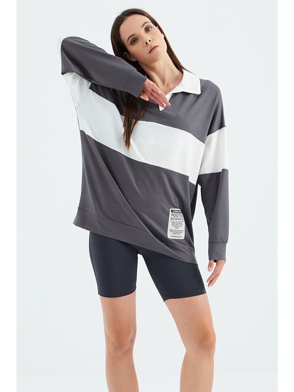 Koyu Gri Polo Yaka Renk Bloklu Oversize Kadın Sweatshirt - 02377-4