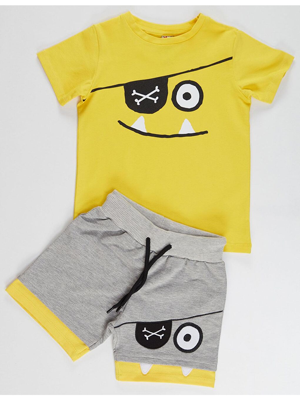 Karışık Dişlek Korsan Erkek Çocuk Şort Takım-4