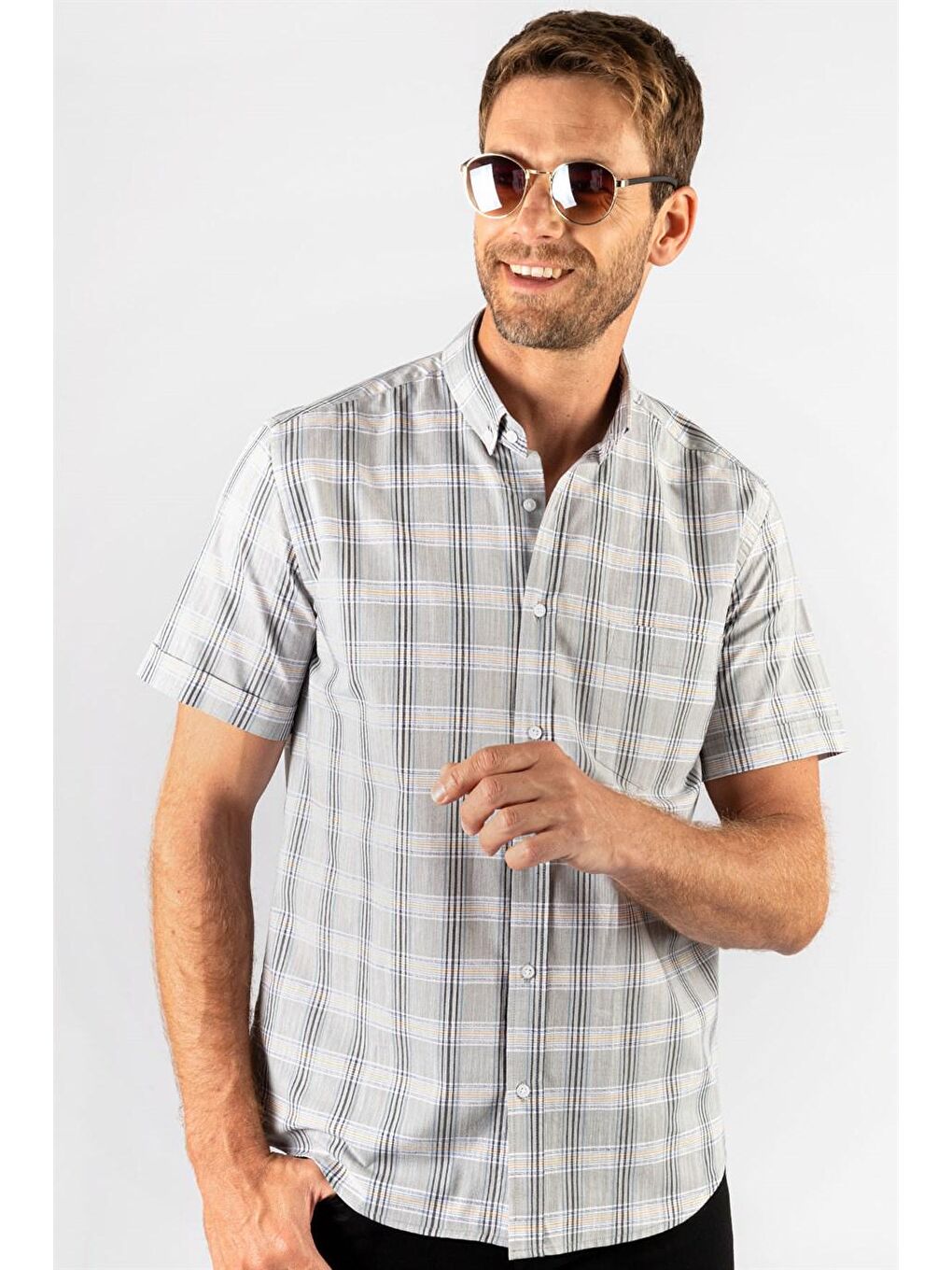 Siyah Klasik Fit Kısa Kol Ekoseli Keten Pamuk Erkek Renkli Gömlek-1