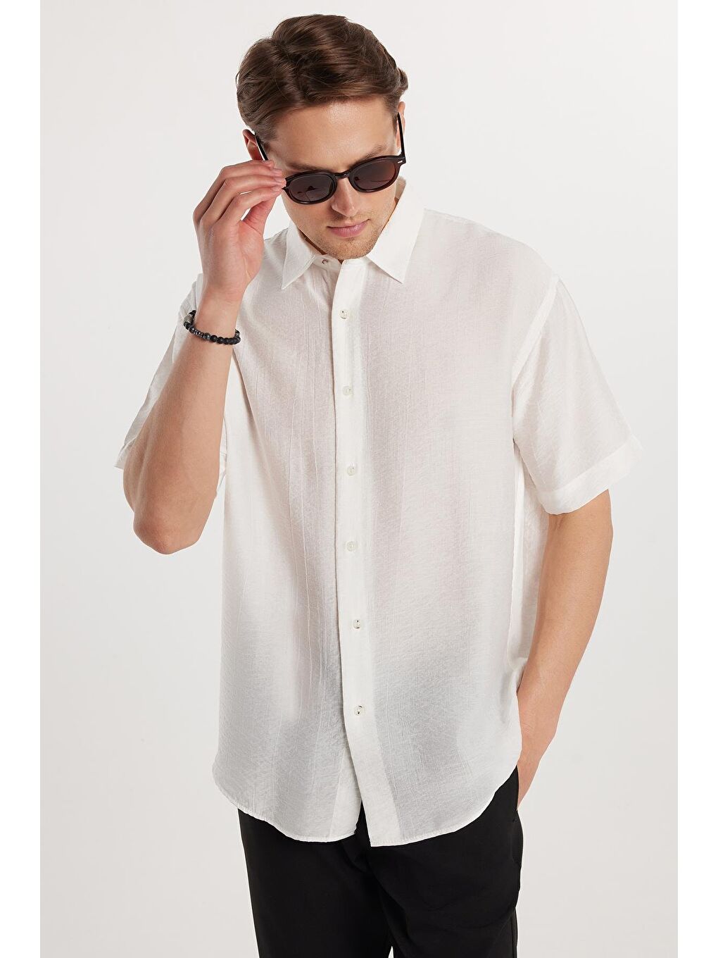 Oversize Mevsimlik Keten Dokulu Bol Kalıp Kısa Kollu Rahat Kullanım Erkek Ekru Gömlek
