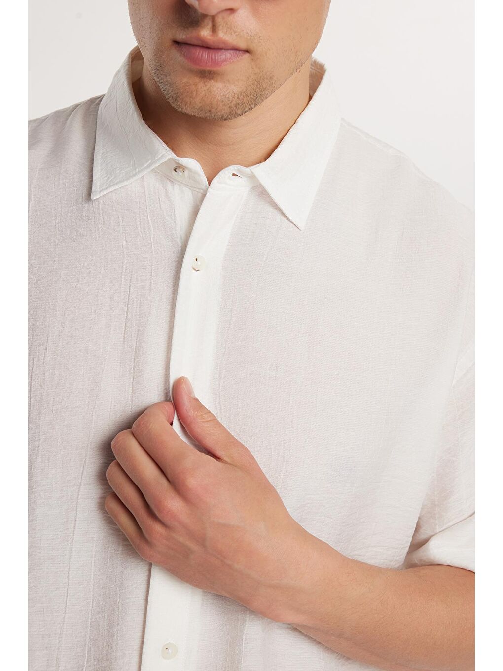 Oversize Mevsimlik Keten Dokulu Bol Kalıp Kısa Kollu Rahat Kullanım Erkek Ekru Gömlek-3