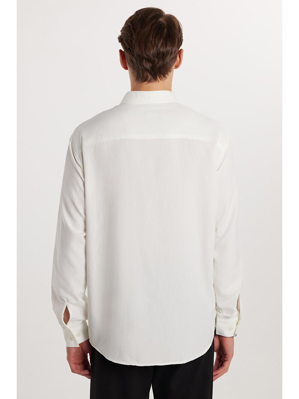 Oversize Mevsimlik Keten Dokulu Bol Kalıp Uzun Kollu Rahat Kullanım Erkek Beyaz Gömlek-4