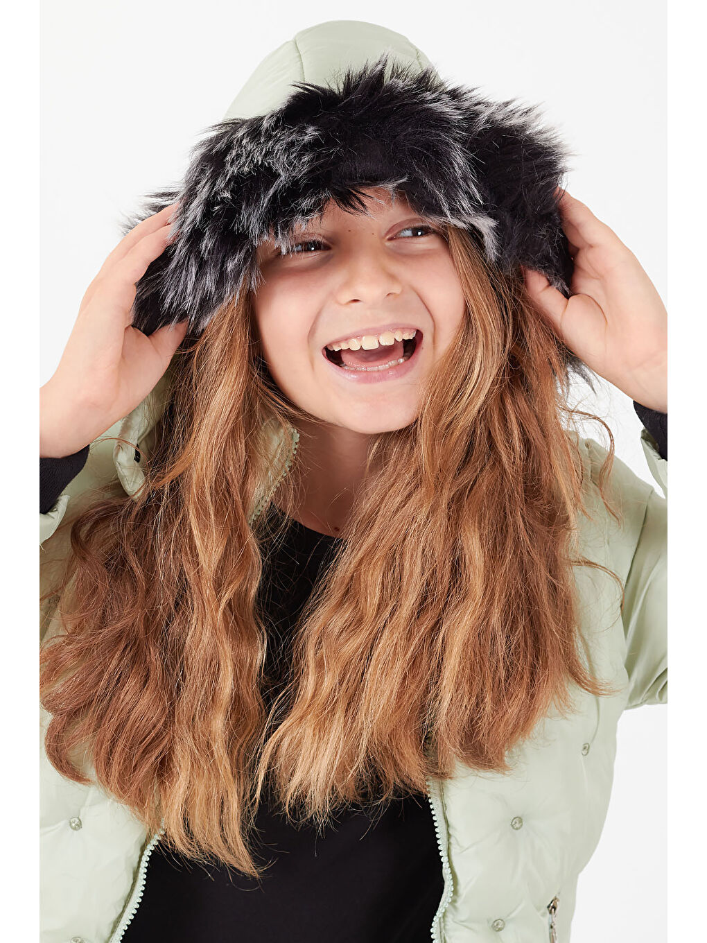 Yeşil Kız Çocuk Mont Puantiyeli Kapüşonlu Şişme Mont 14532-2