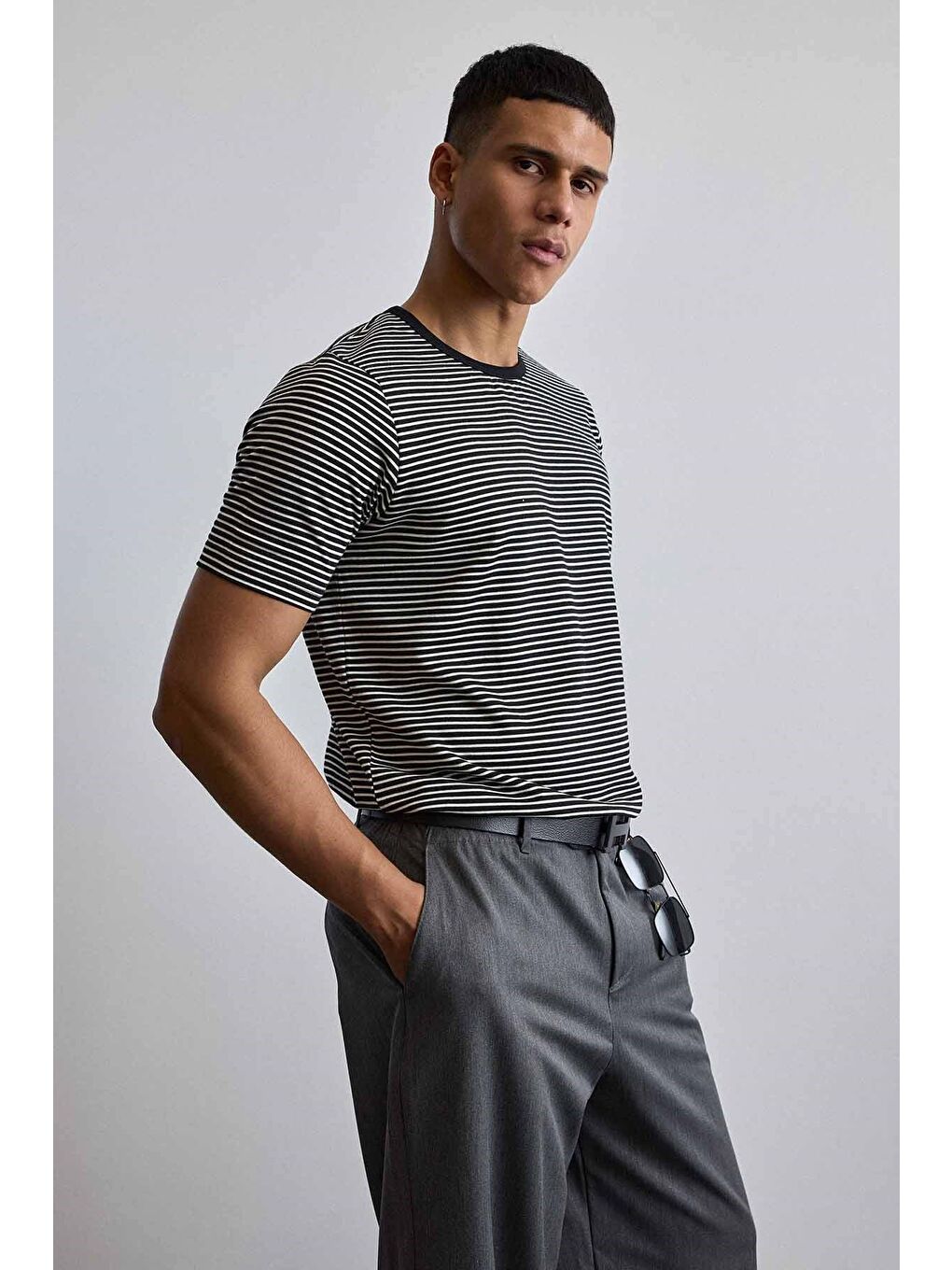 Erkek Regular Fit Çizgili Basic T-Shirt Siyah-5