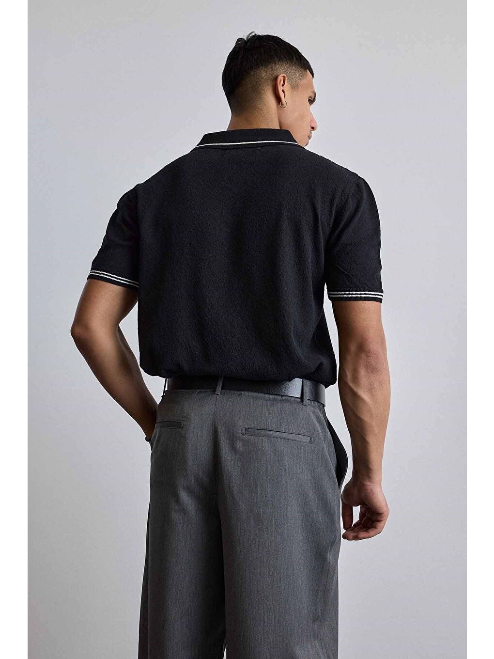 Erkek Regular Fit Saç Örgü Detaylı Triko Polo Yaka T Shirt Siyah-6