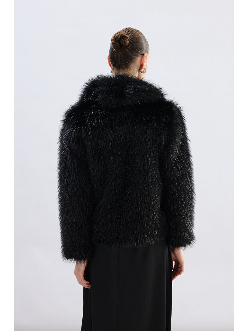 Geniş Yakalı Simli Kürk - Siyah-7