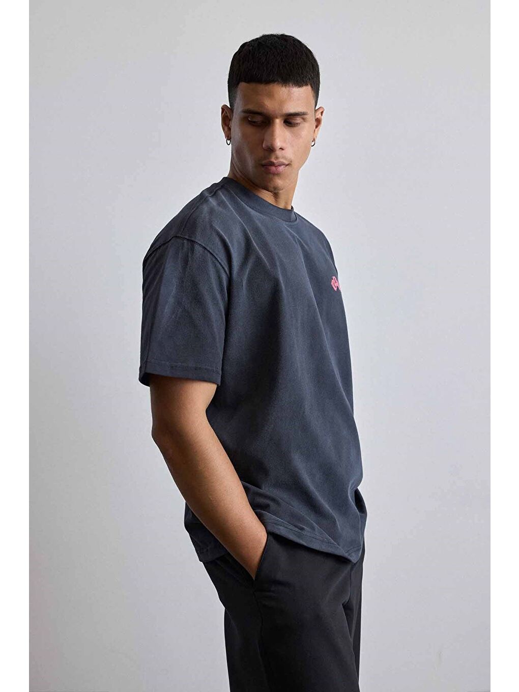 Erkek Oversize Yıkamalı Pamuklu Basic T-Shirt Siyah-5