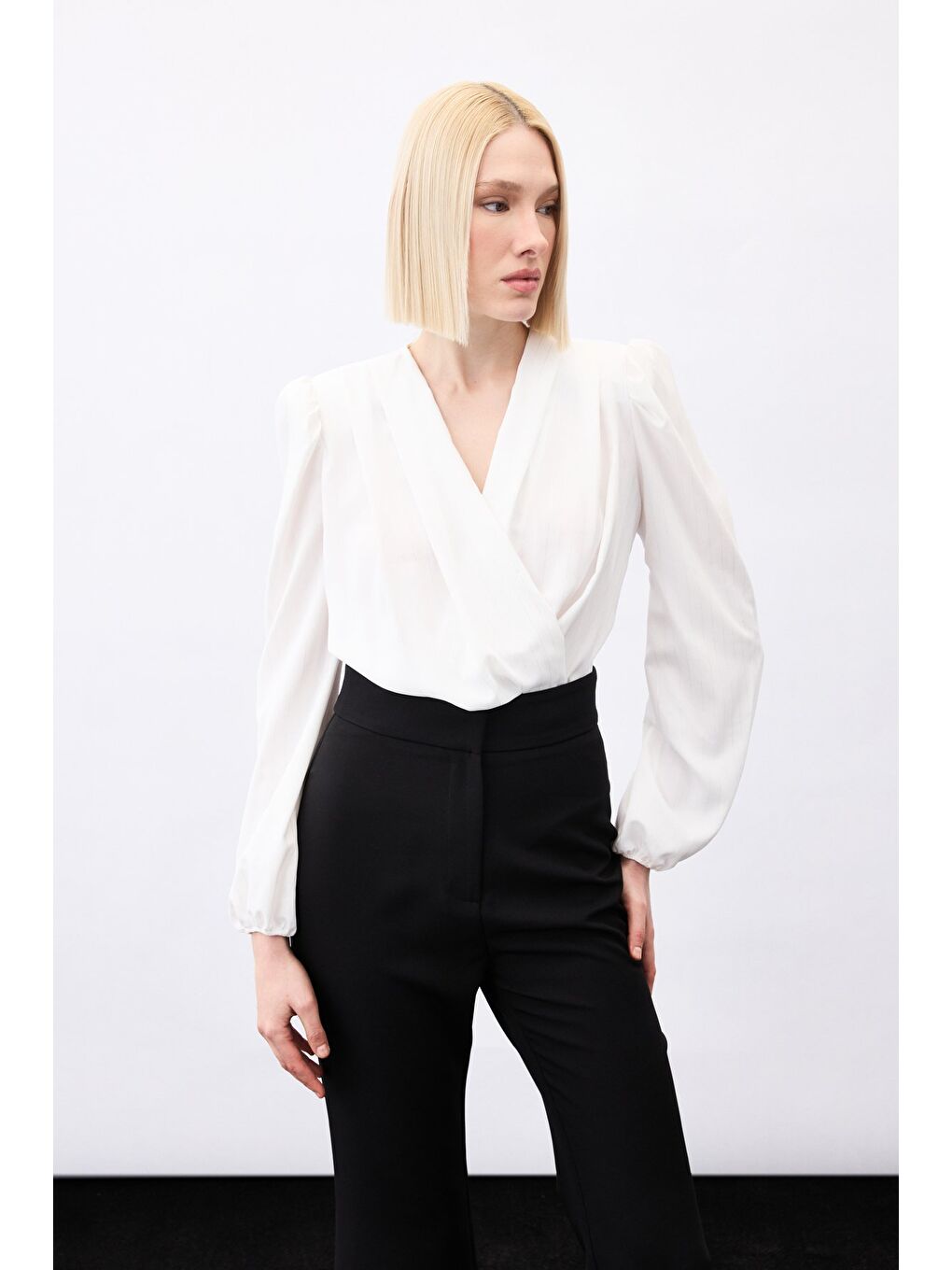 Parlak Çizgili Bodysuit Bluz - Ekru-1