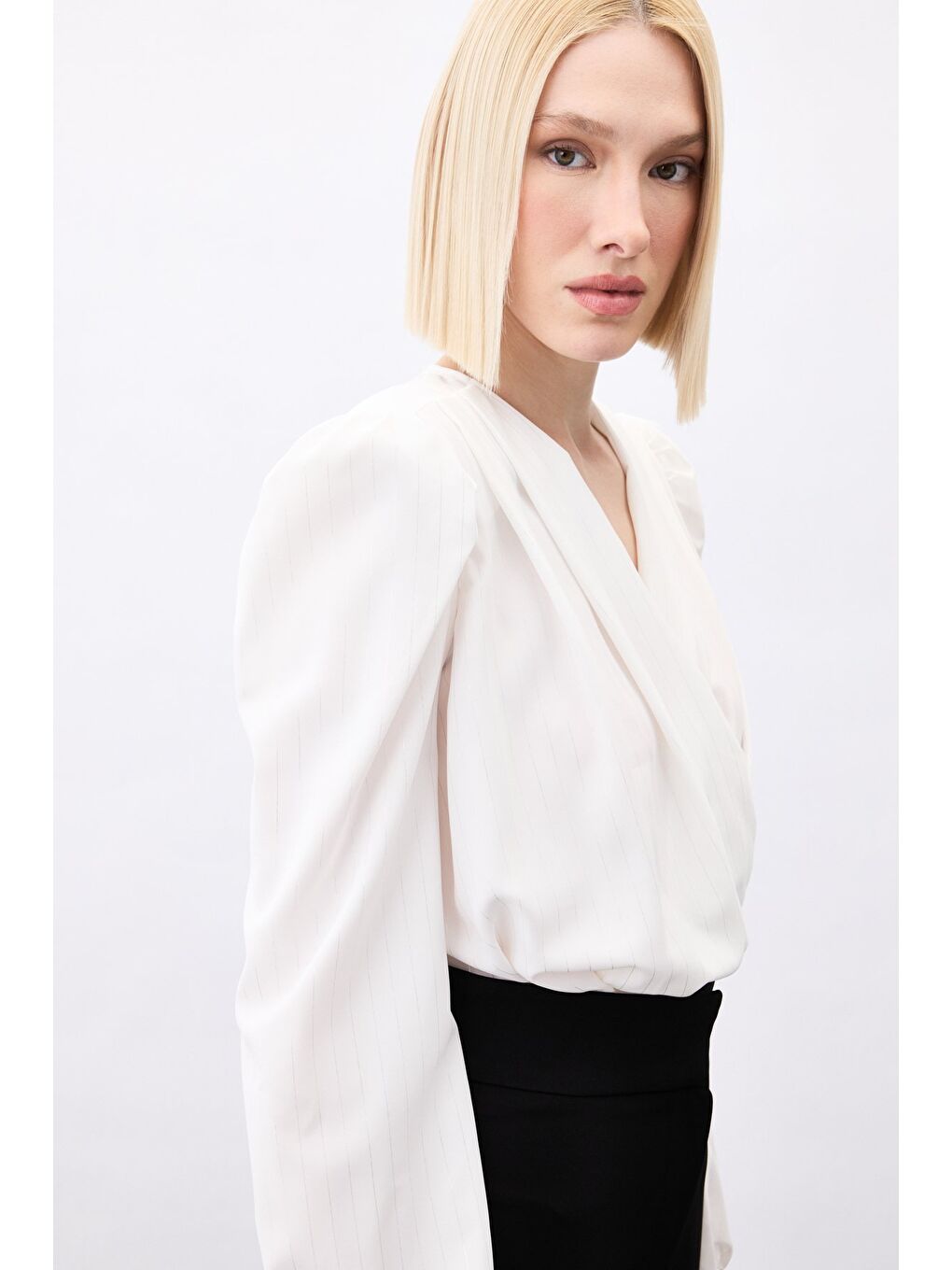 Parlak Çizgili Bodysuit Bluz - Ekru-5