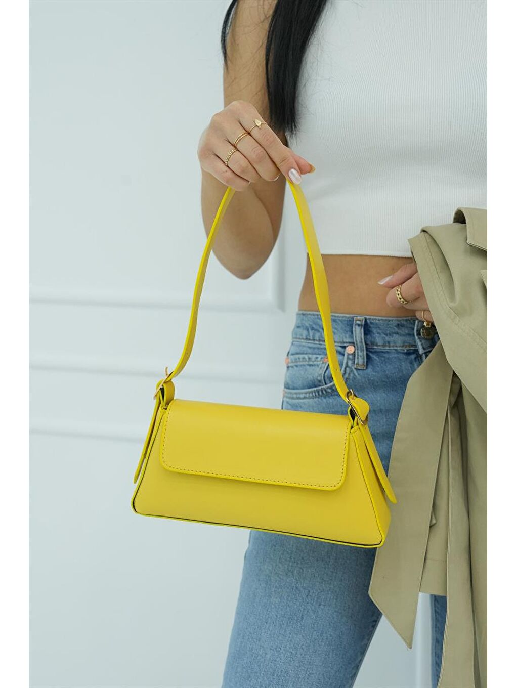 Alba Sade Tasarım Kapaklı Kadın Kol Çantası - Sarı-2