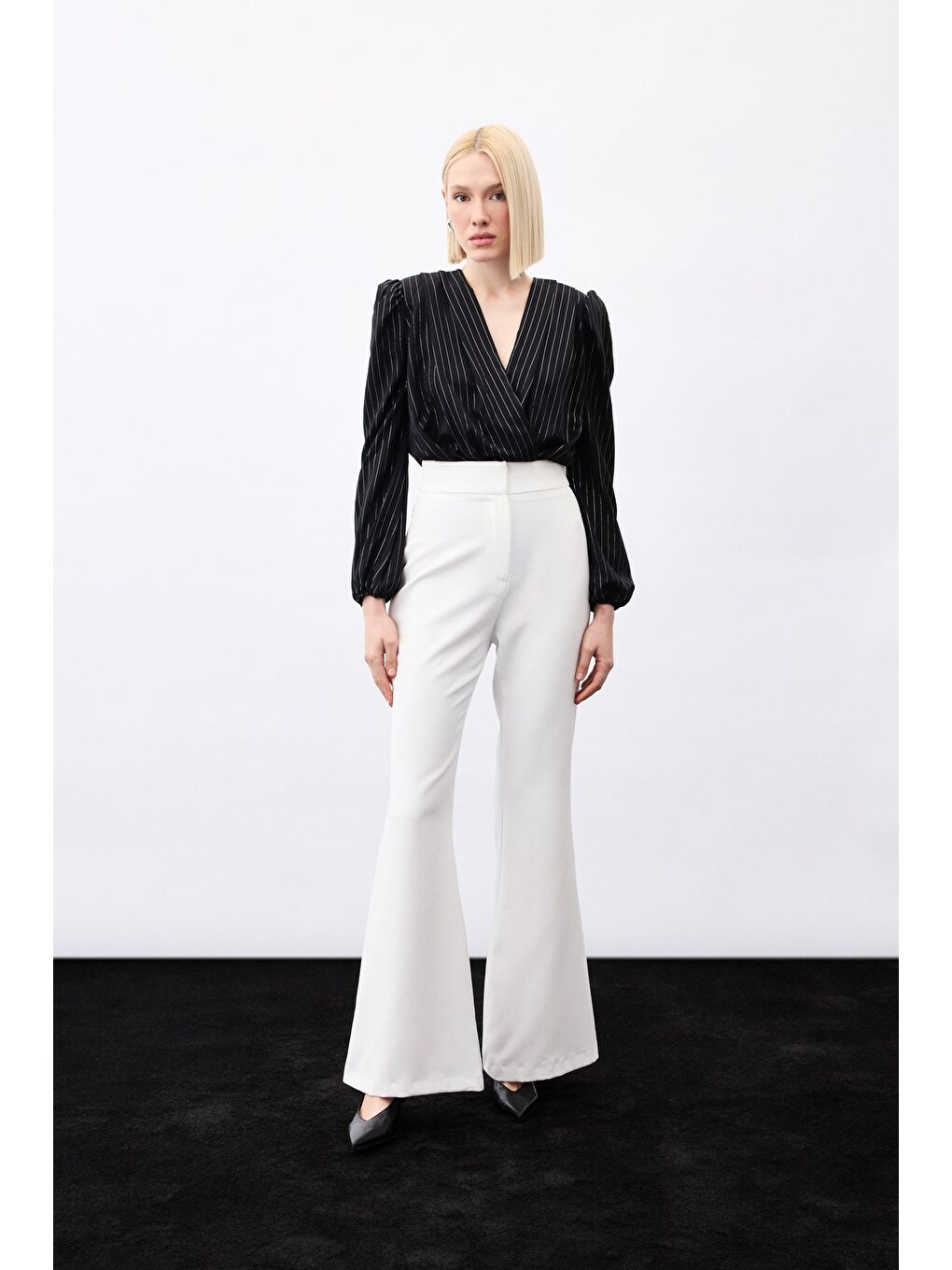 Parlak Çizgili Bodysuit Bluz - Siyah-6