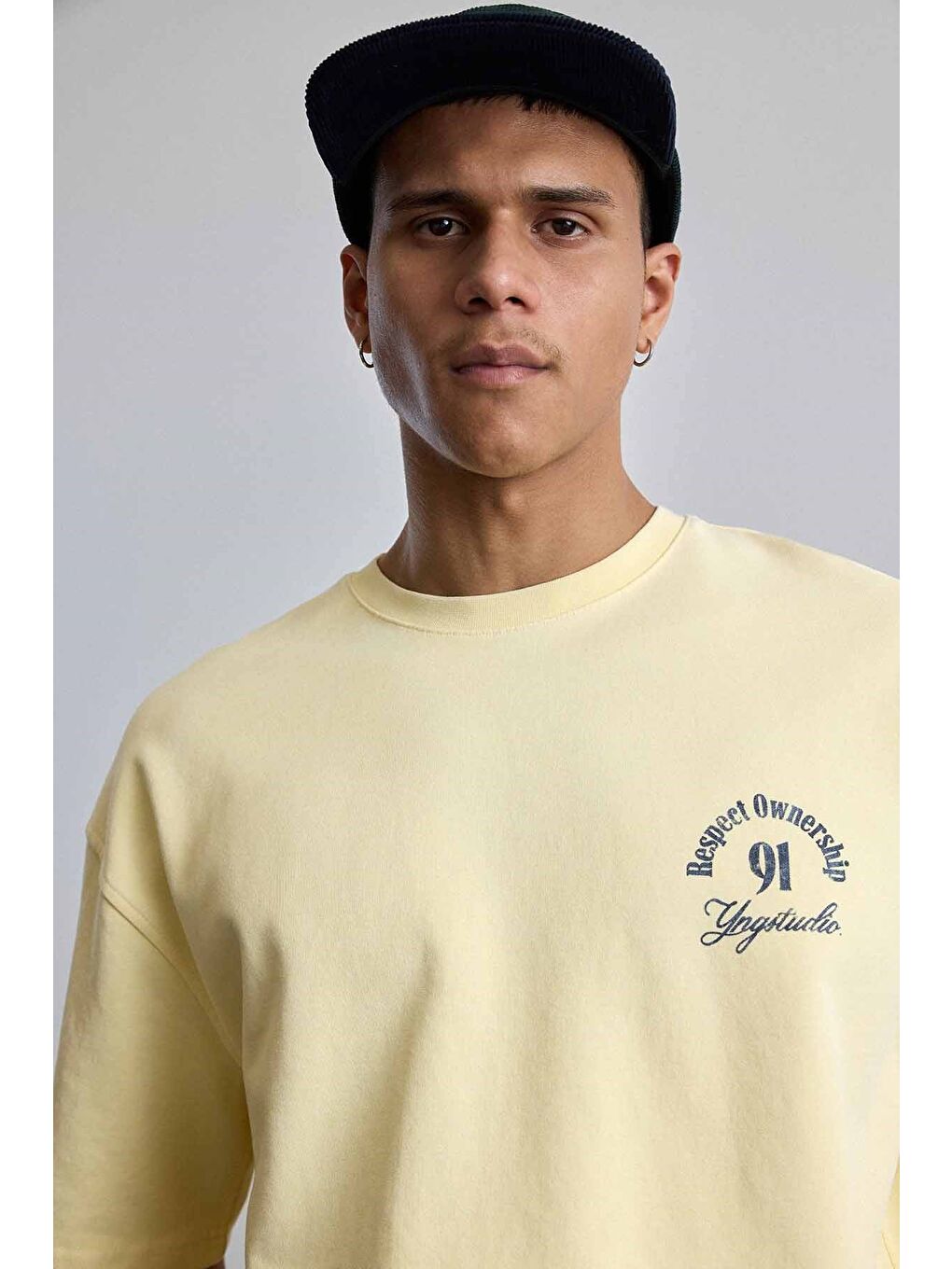 Erkek Oversize Yıkamalı Arkası Baskılı T-Shirt Sarı-3