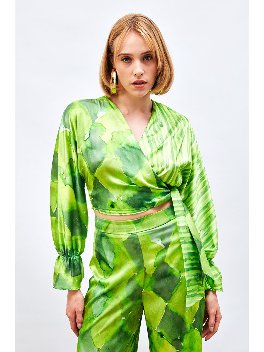 Yan Bağlamalı Desenli Bluz - Yeşil-2