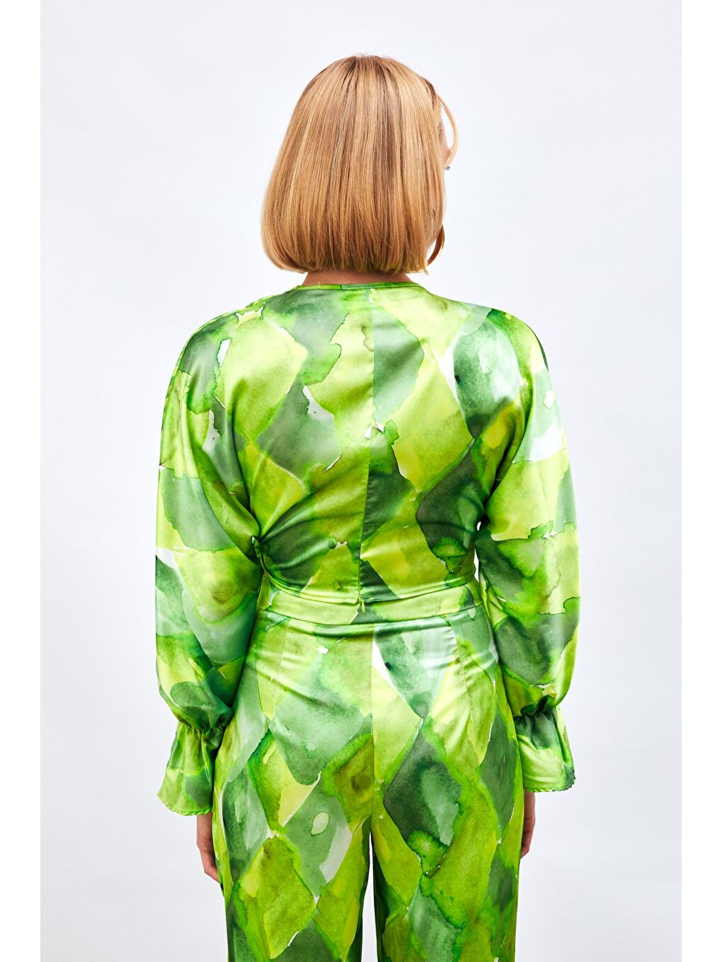 Yan Bağlamalı Desenli Bluz - Yeşil-5