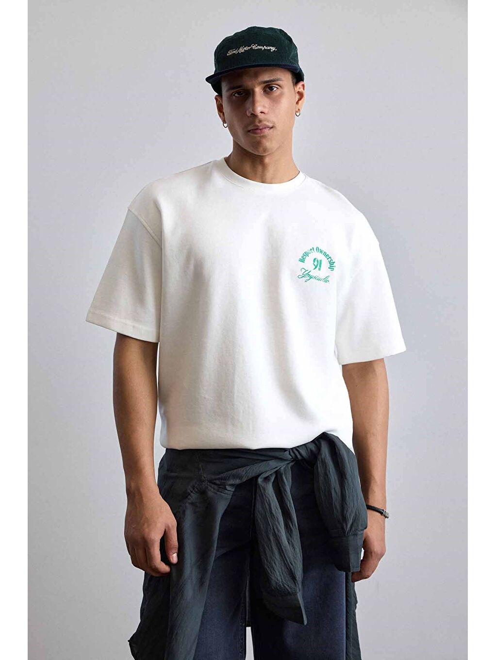 Erkek Oversize Yıkamalı Arkası Baskılı T-Shirt Ekru-2