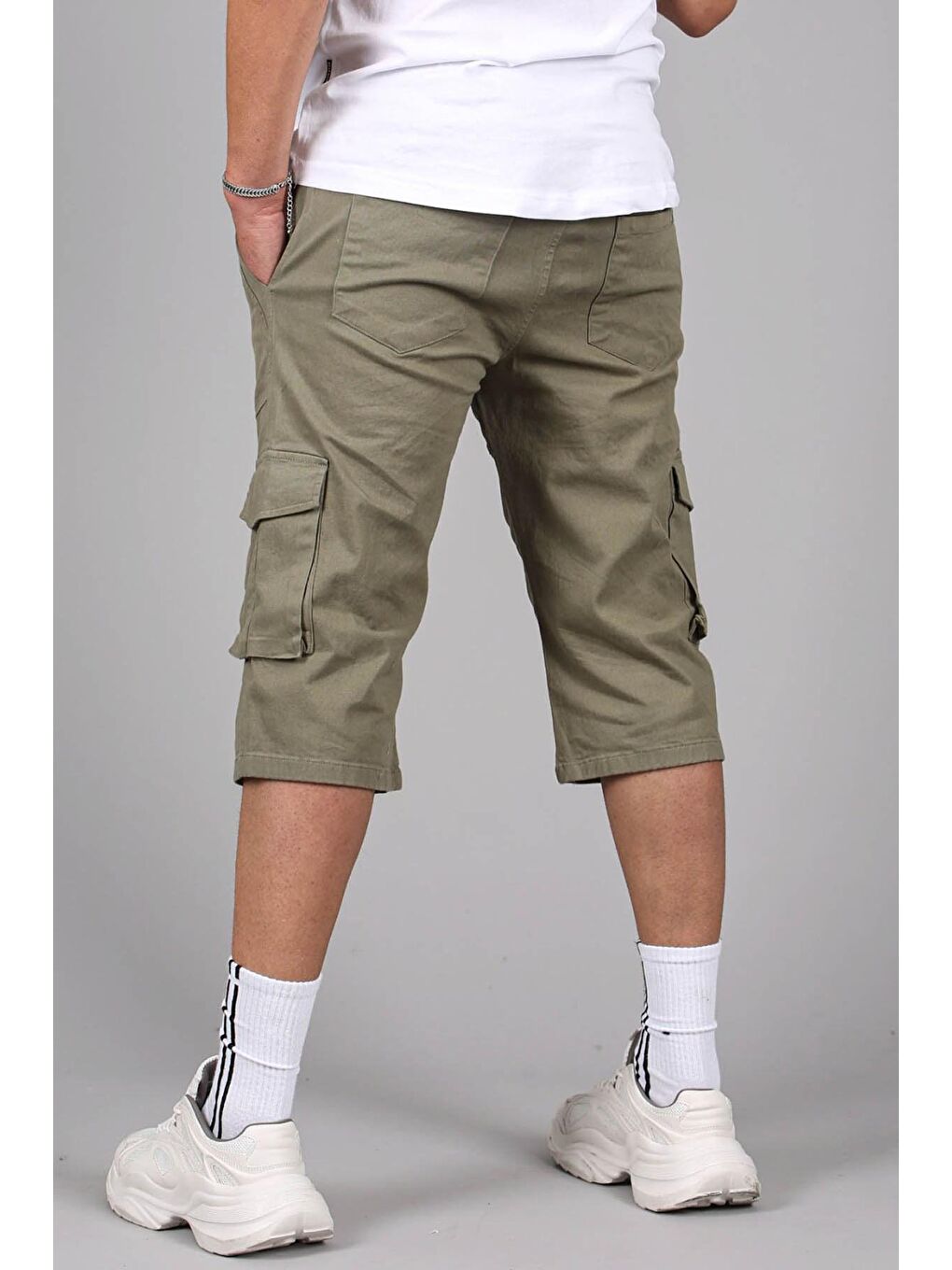 Haki Gabardin Kargo Cep Erkek Kapri Şort 5754-1