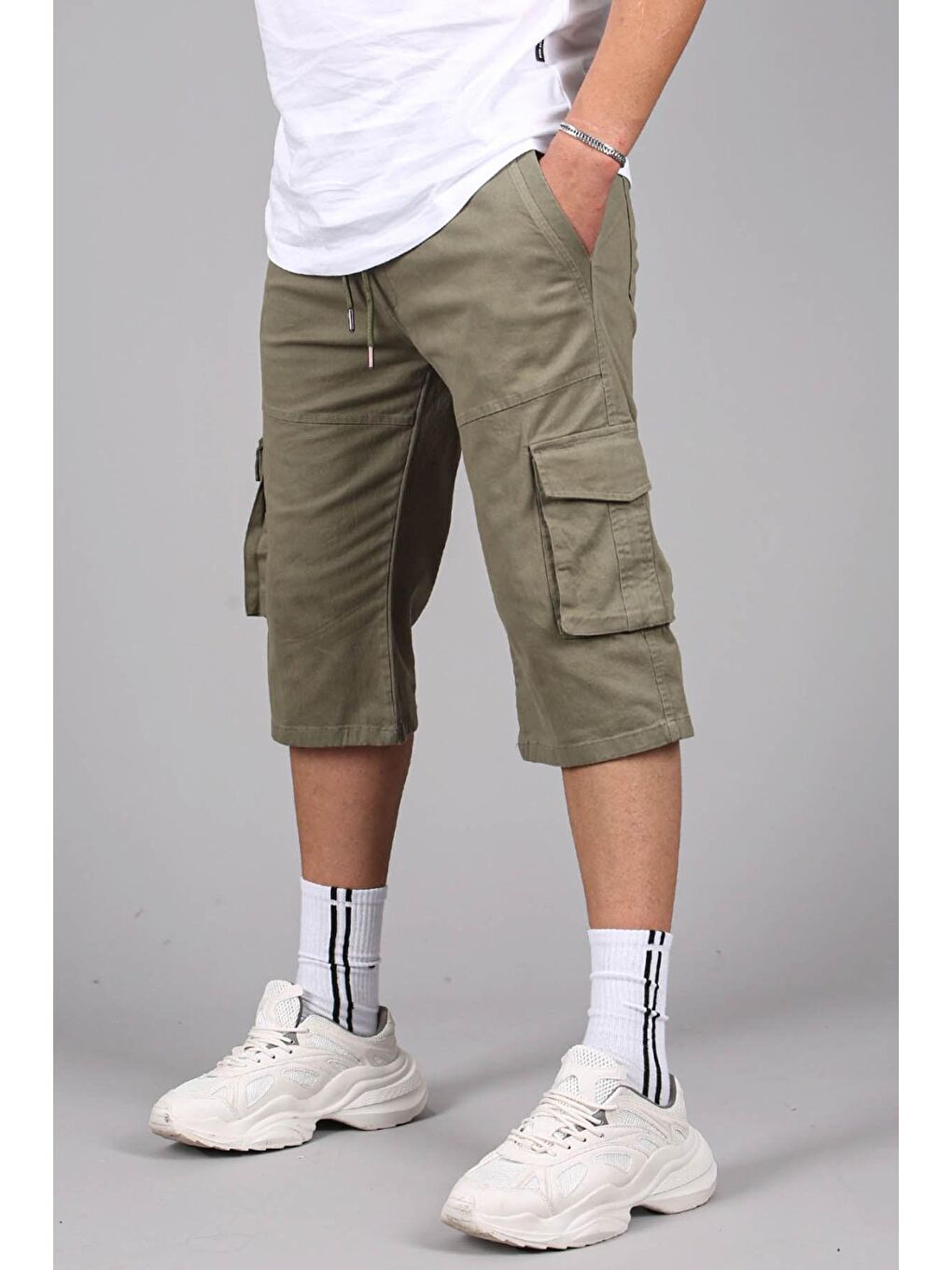 Haki Gabardin Kargo Cep Erkek Kapri Şort 5754-2