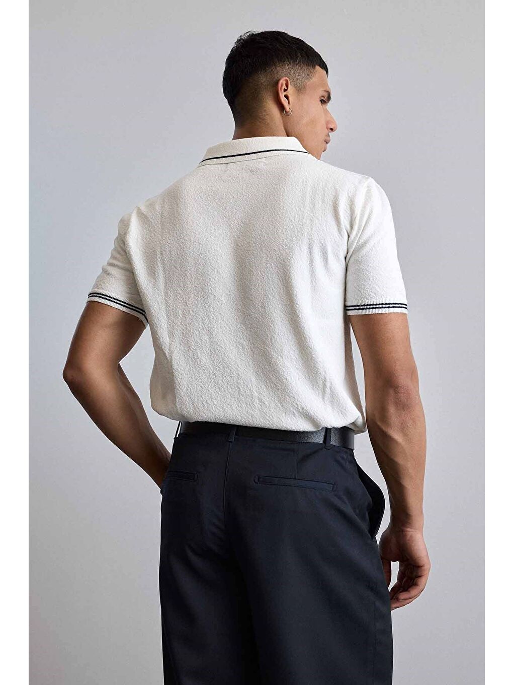 Erkek Regular Fit Saç Örgü Detaylı Triko Polo Yaka T Shirt Beyaz-6