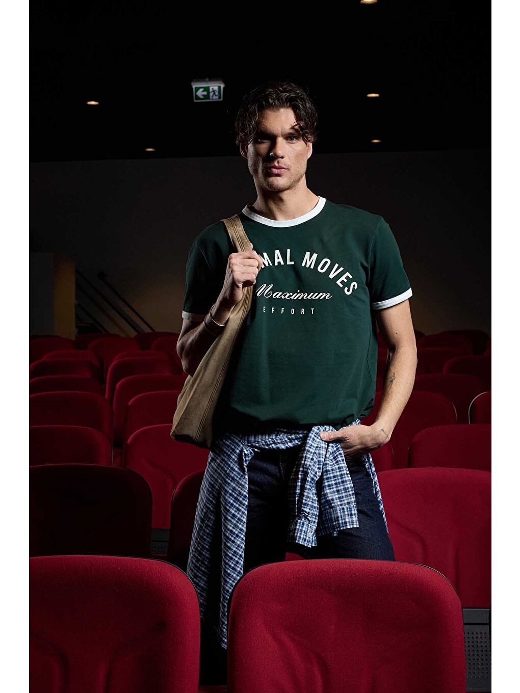 Erkek Regular Fit Kontrast Detaylı T-Shirt Koyu Yeşil-3