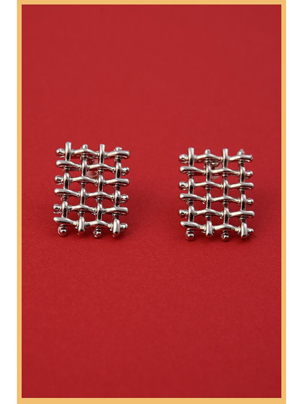 Gri Gümüş Kaplama Örme Dikdörtgen Küpe