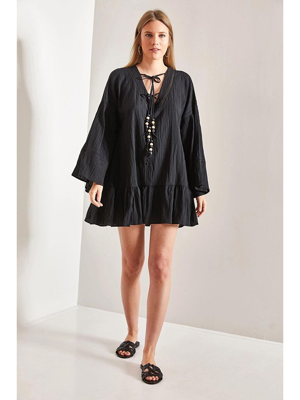 Siyah Kadın Boncuk Detaylı Elbise-2