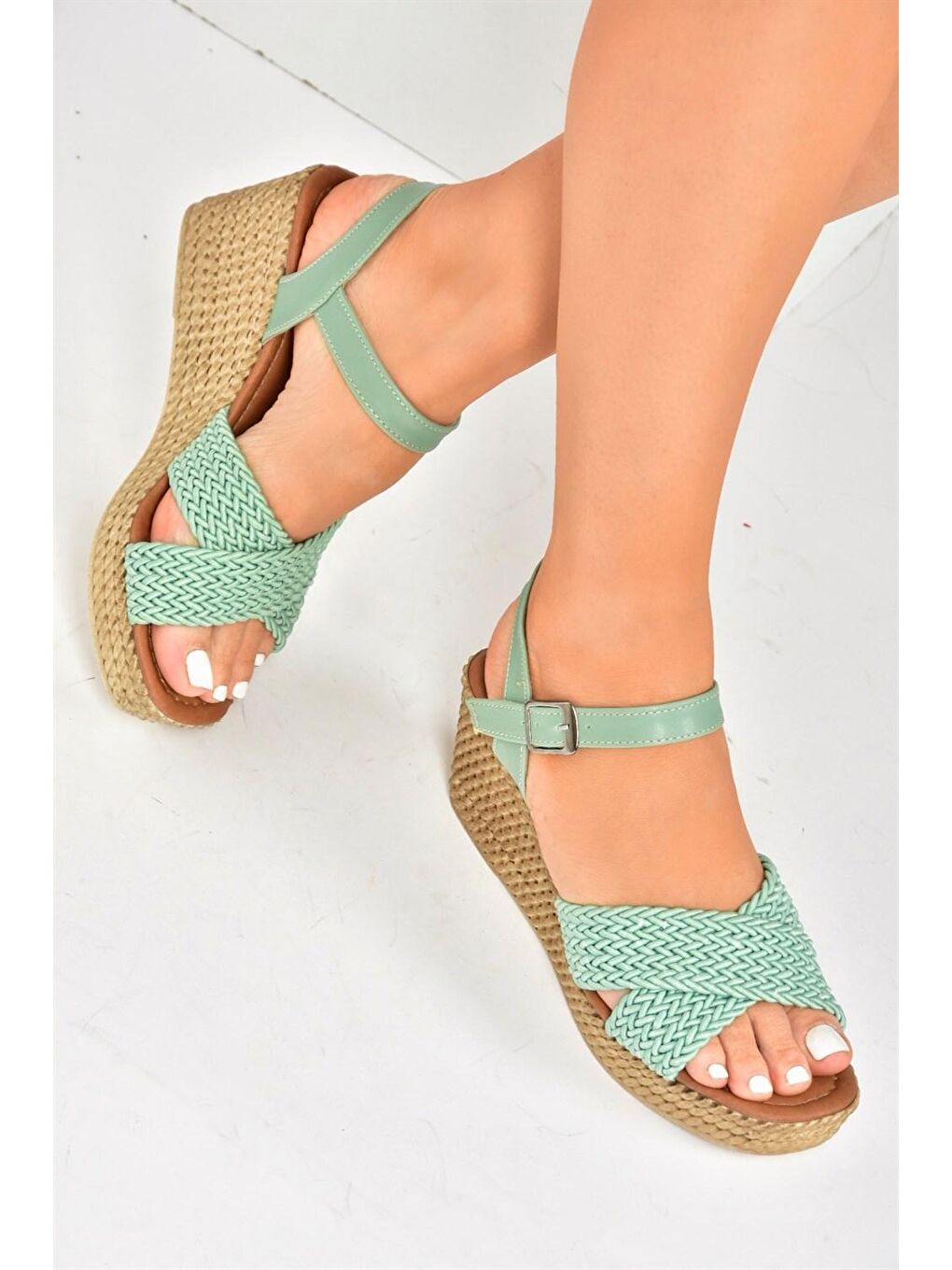 M250060304 Yeşil Dolgu Taban Kadın Ayakkabı