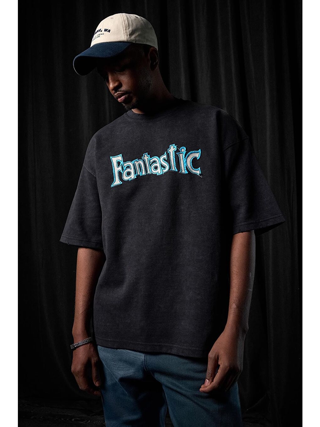 Erkek Oversize Nakışlı Yıkamalı T-Shirt Siyah-3