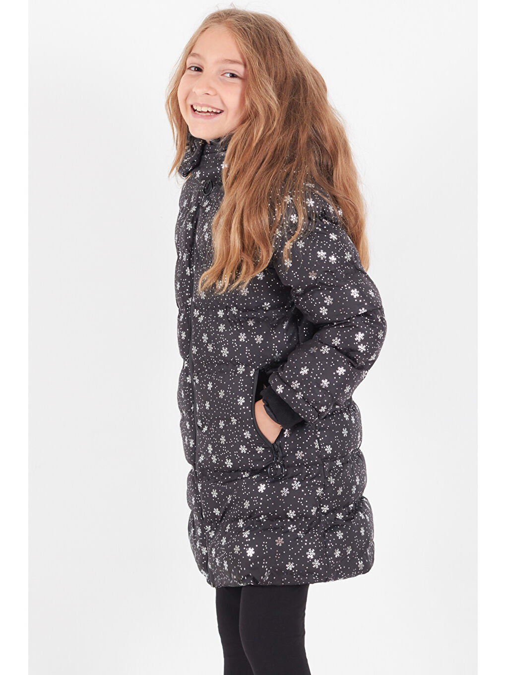 Siyah Kız Çocuk Mont Kar Desenli Kapüşonlu Şişme Mont 14530-3