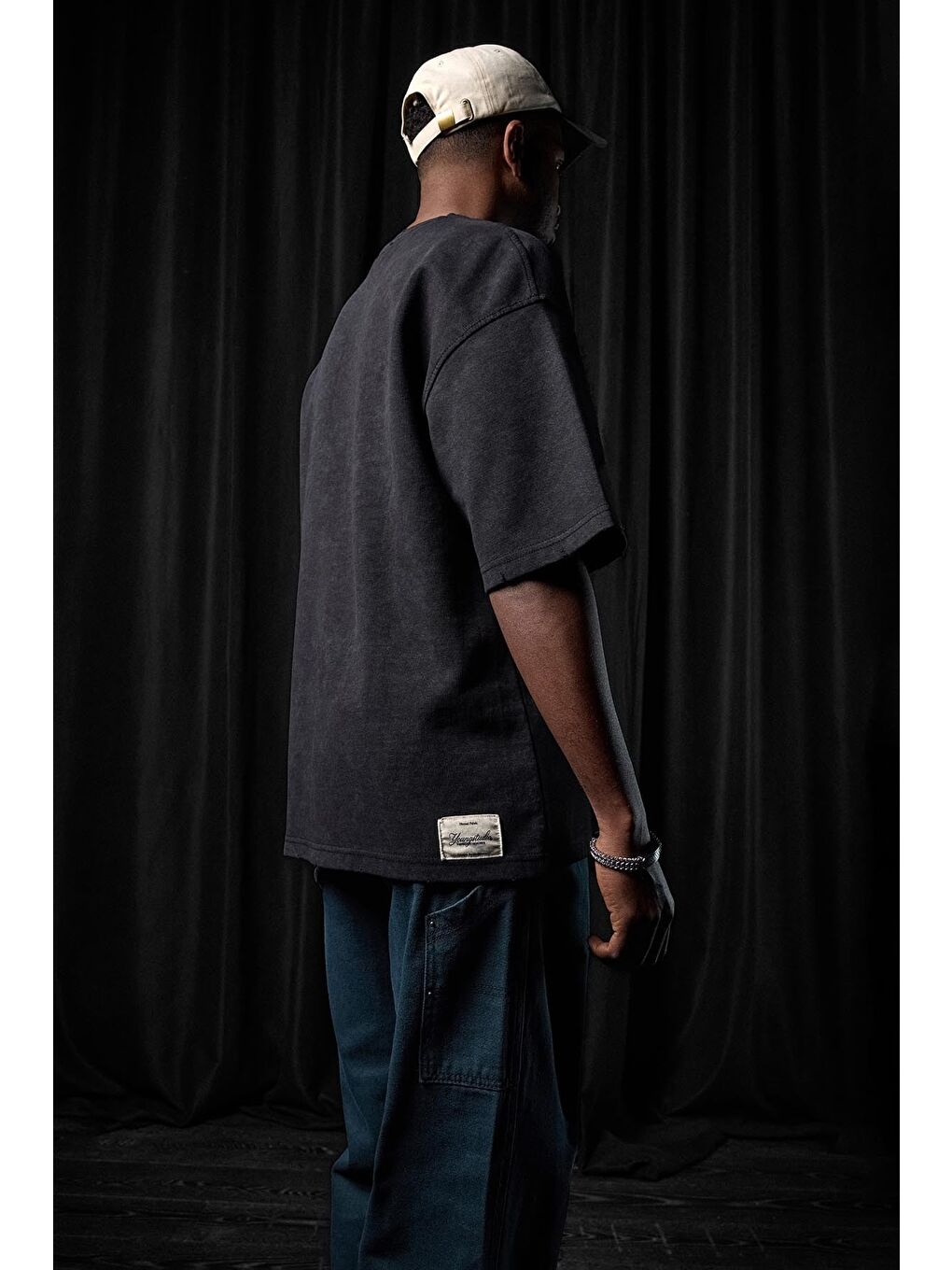 Erkek Oversize Nakışlı Yıkamalı T-Shirt Siyah-6