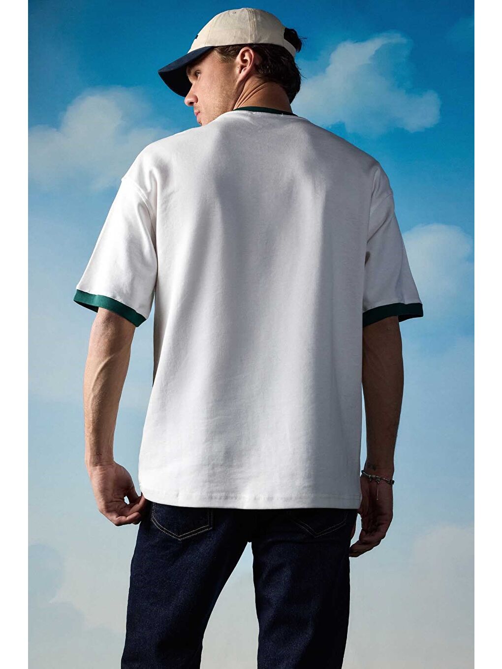 Lila Erkek Oversize Şehir Serisi Kontrast Yaka T-Shirt Ekru / Yeşil-4