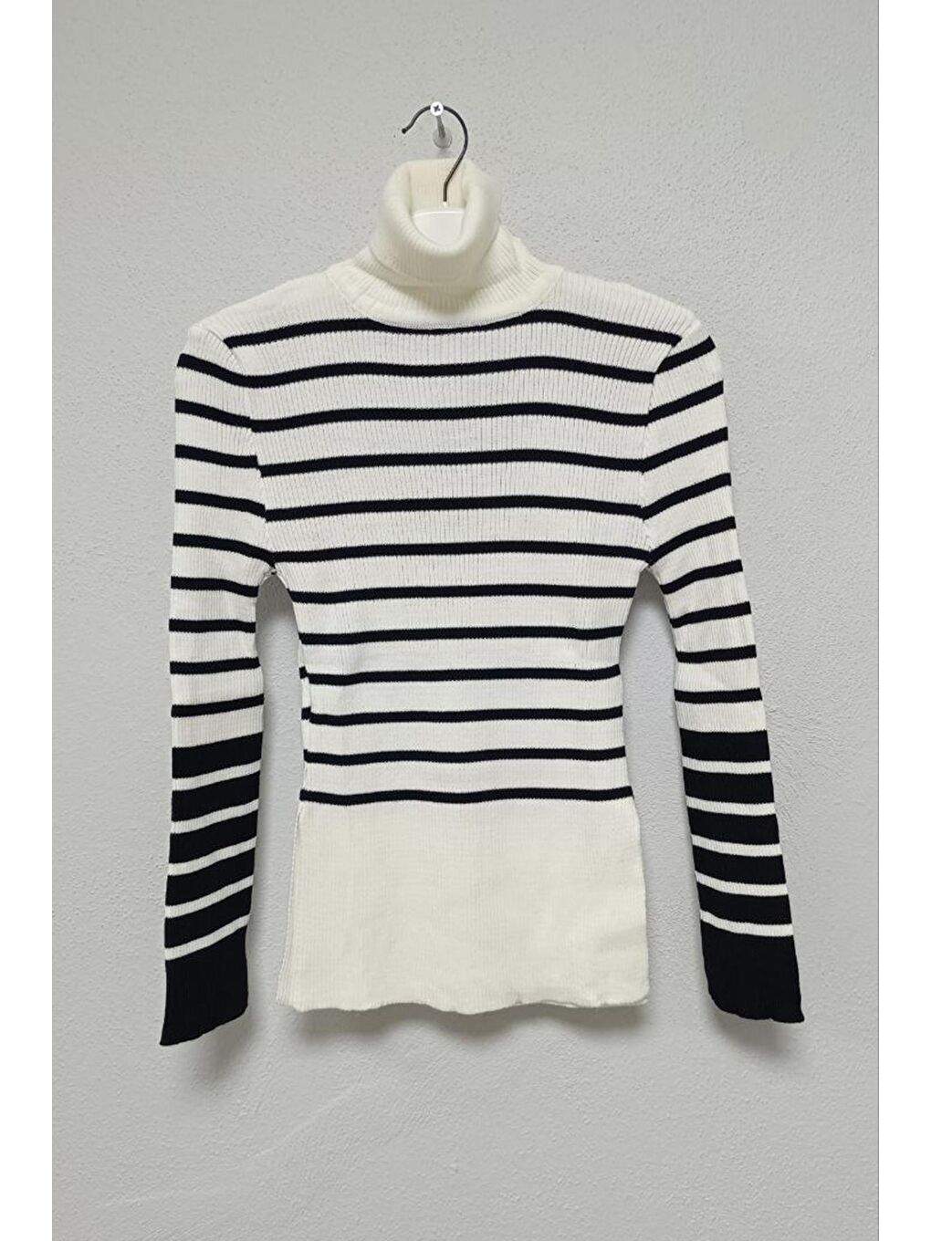 Kadın Ekru Yan Yırtmaçlı Balıkçı Çizgili Fitili Slim Kazak