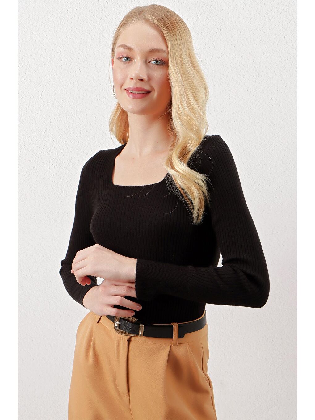 Kadın Siyah Kare Yaka Fitilli Basic Body Triko Kazak-1