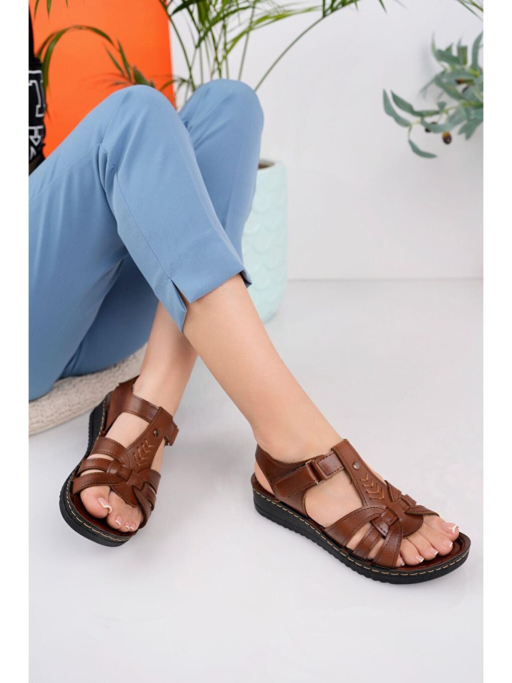 Kahverengi Soft Kadın  Günlük Ortopedik Kaymaz Taban Comfort Rahat Sandalet-3
