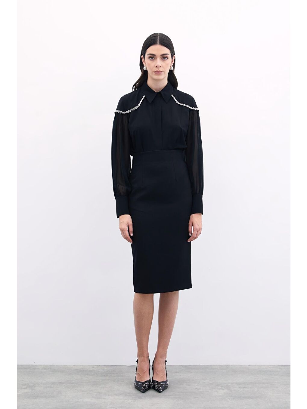 Balon Kollu Aksesuarlı Gömlek - Siyah-2