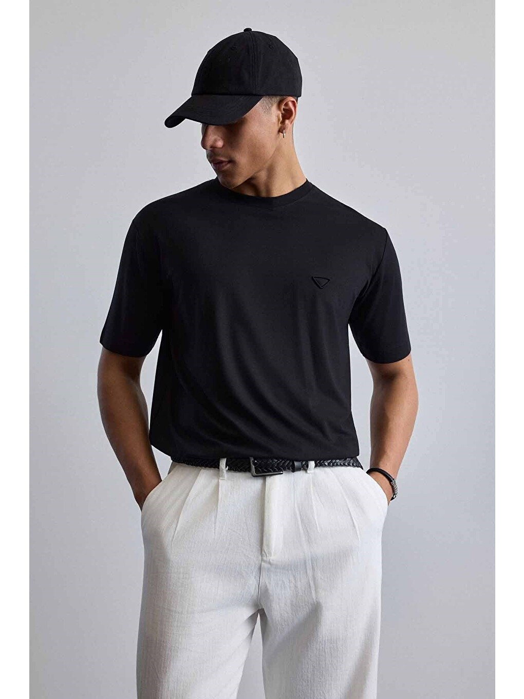 Erkek Relaxed Fit Yumuşak Dokulu Basic Tişört Siyah-4