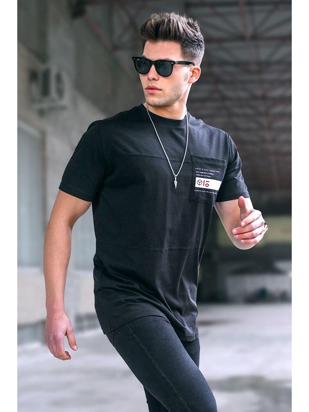 Madmext Erkek Siyah Tişört 5804