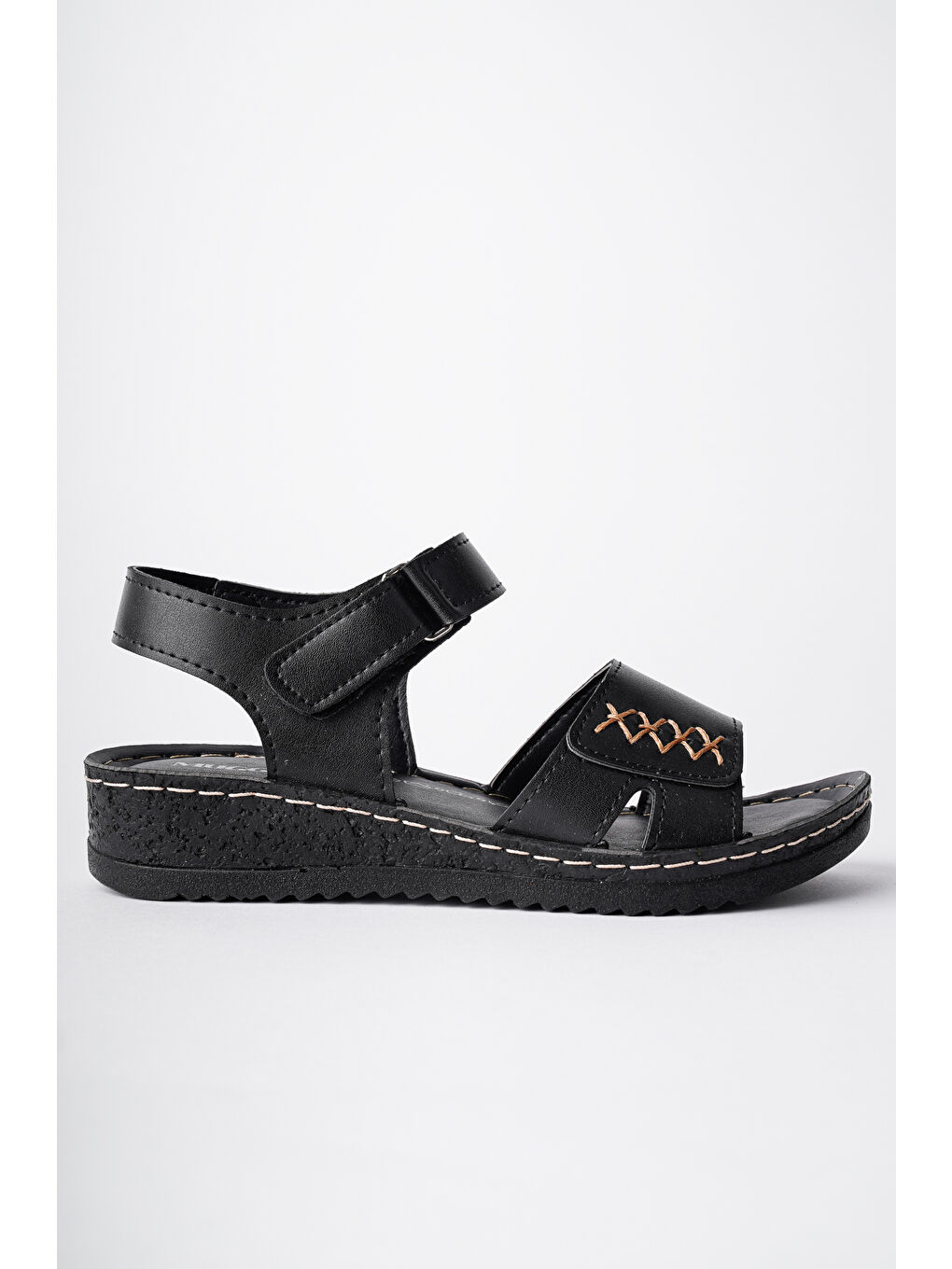 Siyah SALVA Rahat Kalıp Deri Görünümlü Cırtlı Tek Bant Kadın Sandalet-1