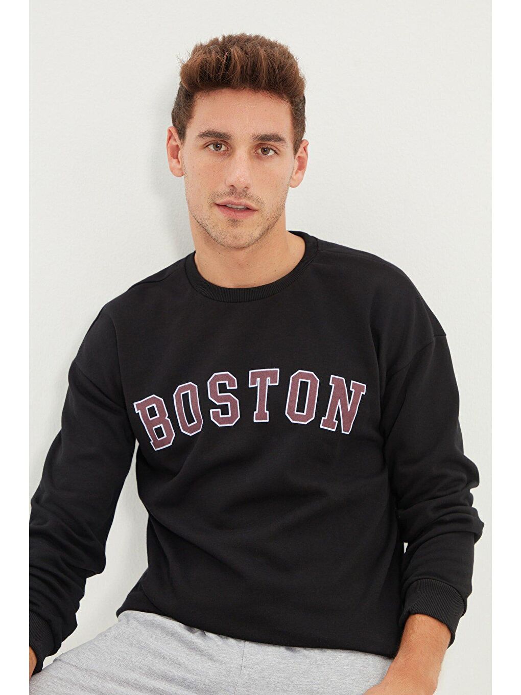Siyah SİYAH Erkek Boston Baskılı  Bisiklet Yaka Baskılı Uzun Kollu Sweatshirt-1