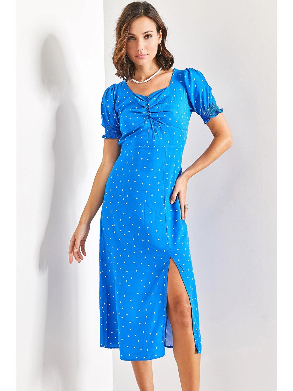 Mavi Kadın Önü Büzgülüi Puantiyeli Elbise-1