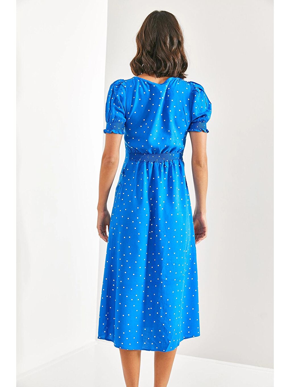 Mavi Kadın Önü Büzgülüi Puantiyeli Elbise-4