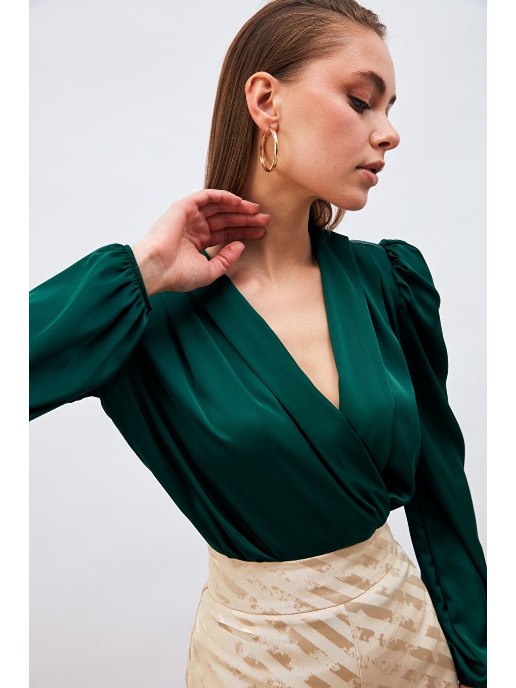 Yeşil Kruvaze Saten Bodysuit Bluz - Zümrüt-4