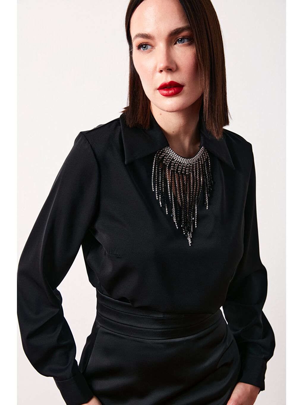 Kolyeli Salaş Bluz - Siyah-3